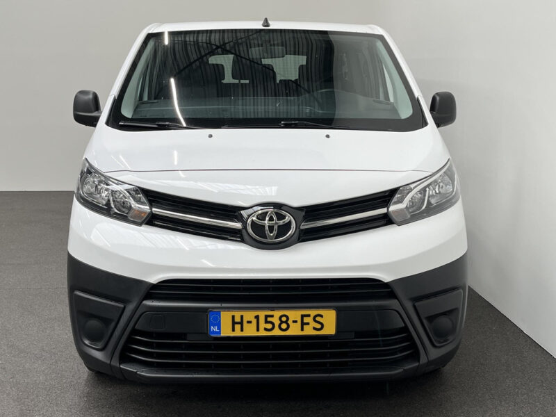 Toyota Proace Shuttle