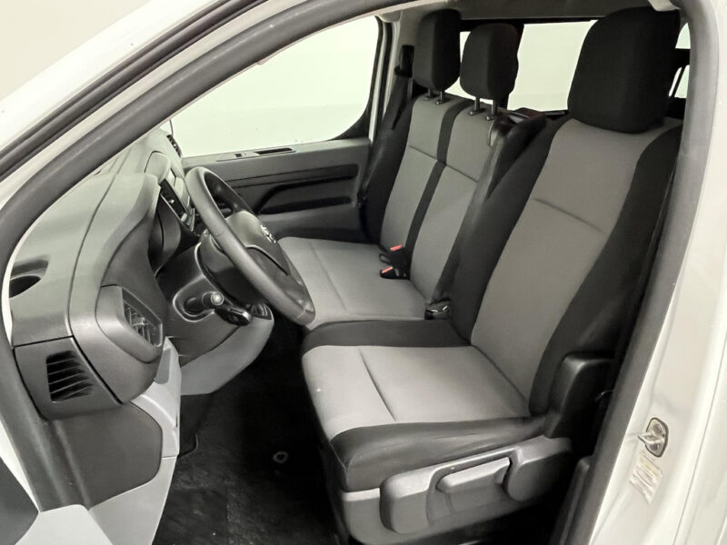 Toyota Proace Shuttle