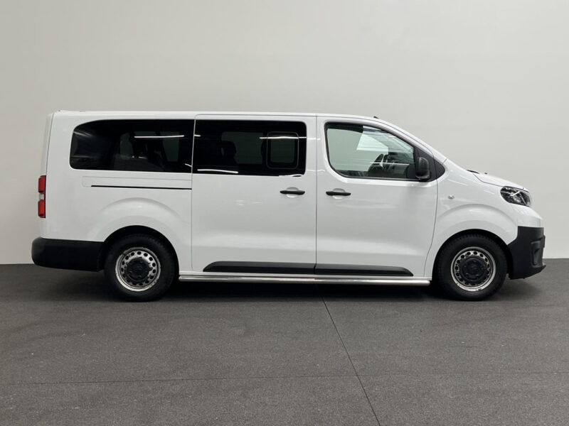 Toyota Proace Shuttle