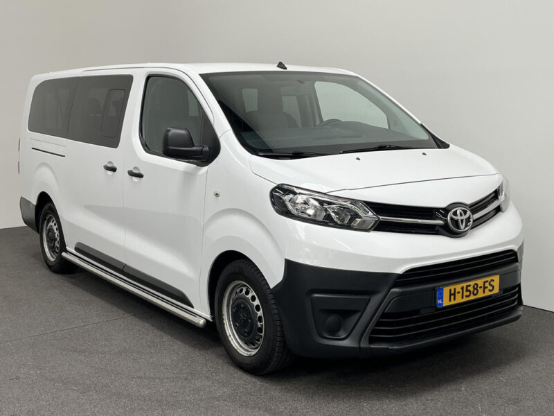 Toyota Proace Shuttle