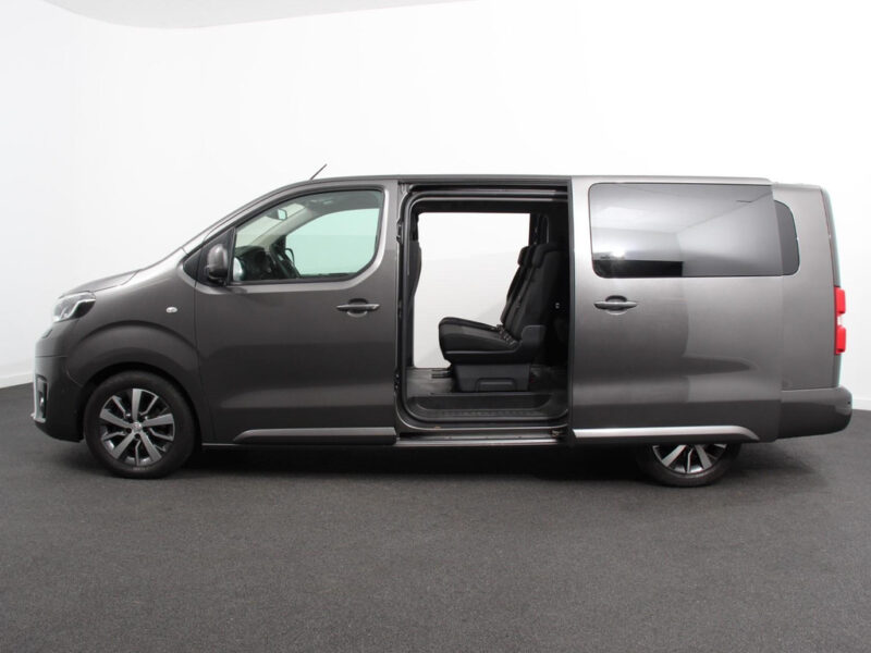 Toyota Proace Shuttle