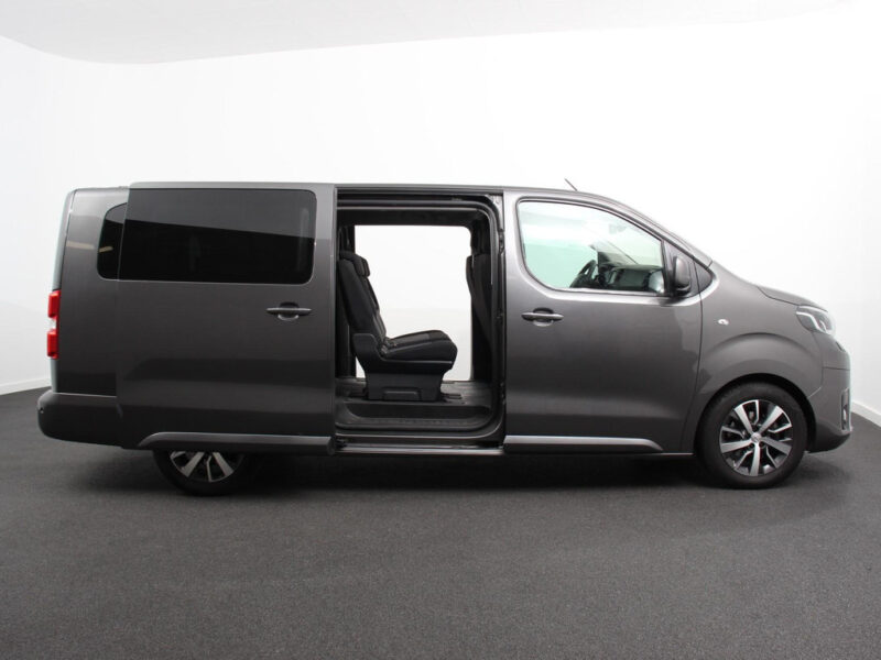 Toyota Proace Shuttle