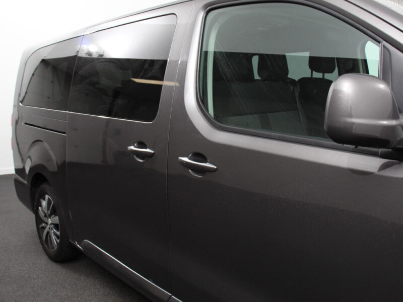Toyota Proace Shuttle