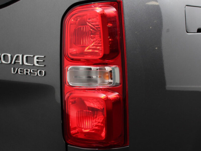Toyota Proace Shuttle