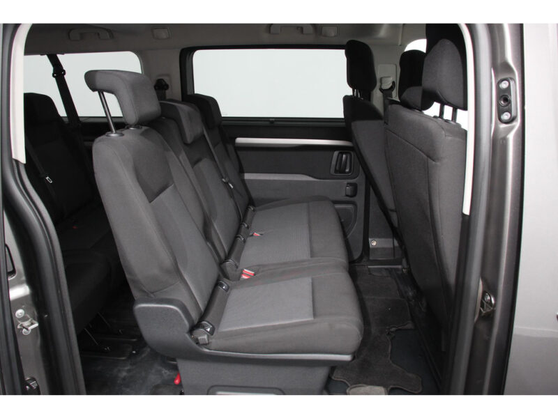 Toyota Proace Shuttle
