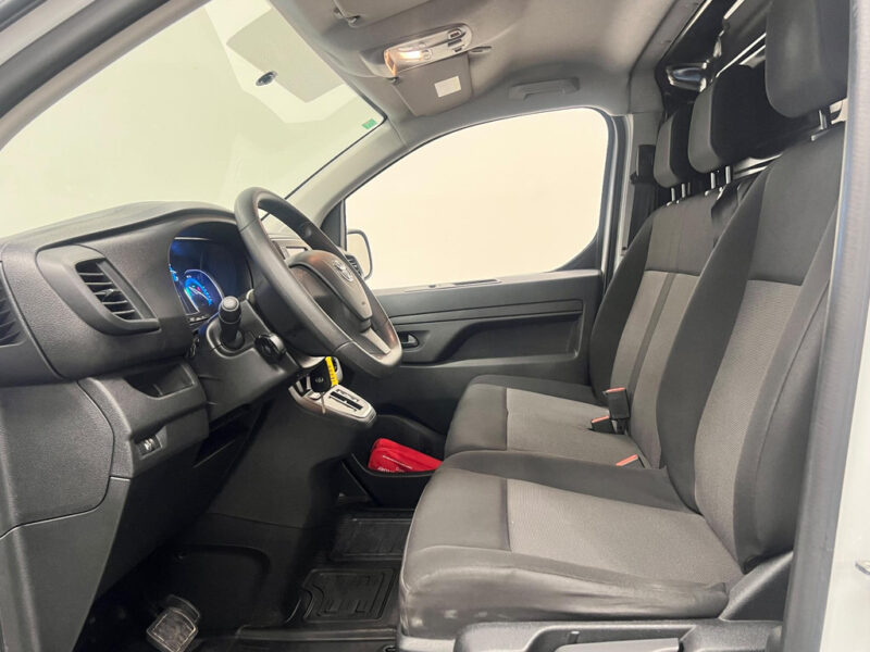 Toyota PROACE Electric Worker