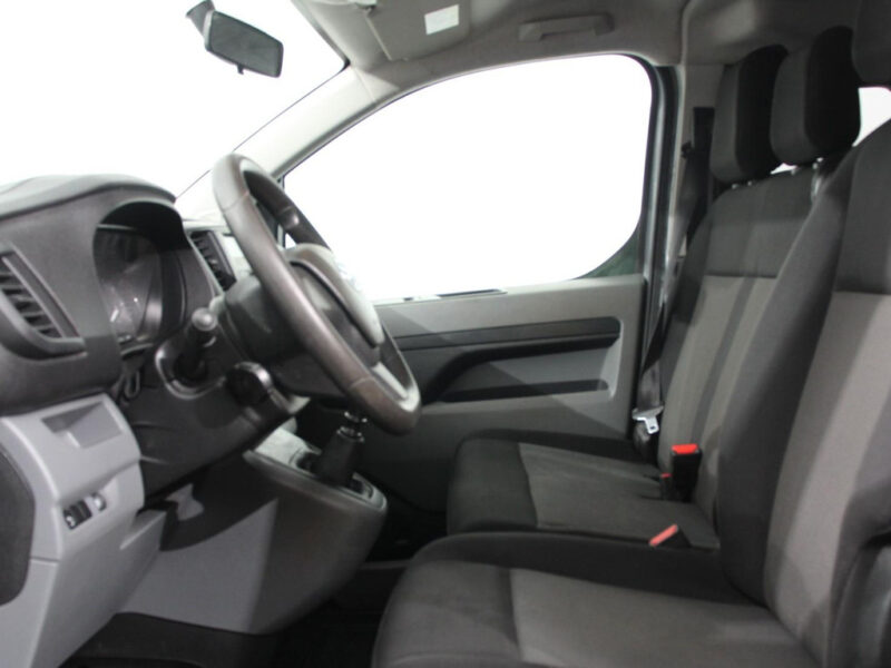 Toyota Proace Shuttle