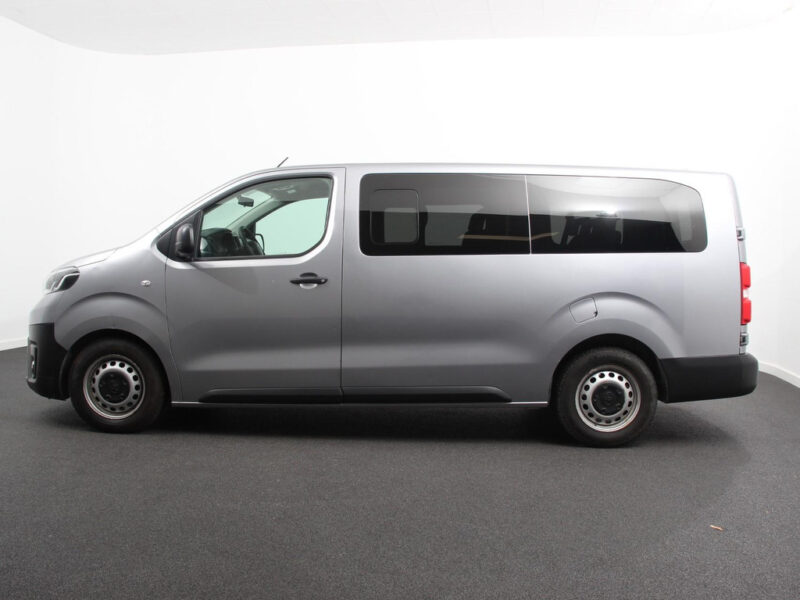 Toyota Proace Shuttle