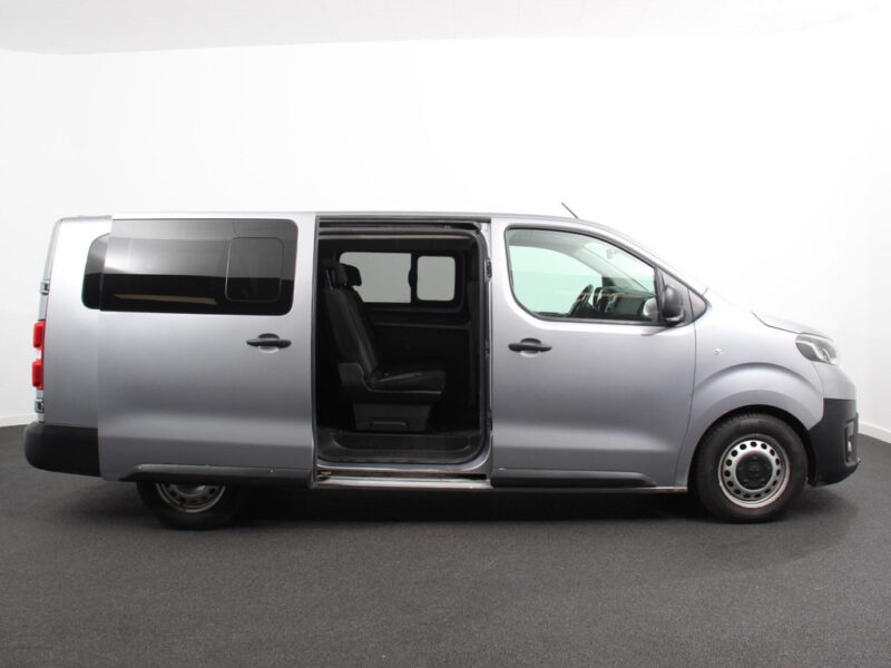 Toyota Proace Shuttle