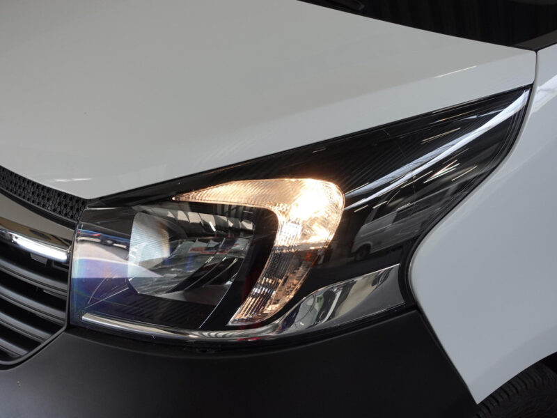 Opel Vivaro Combi
