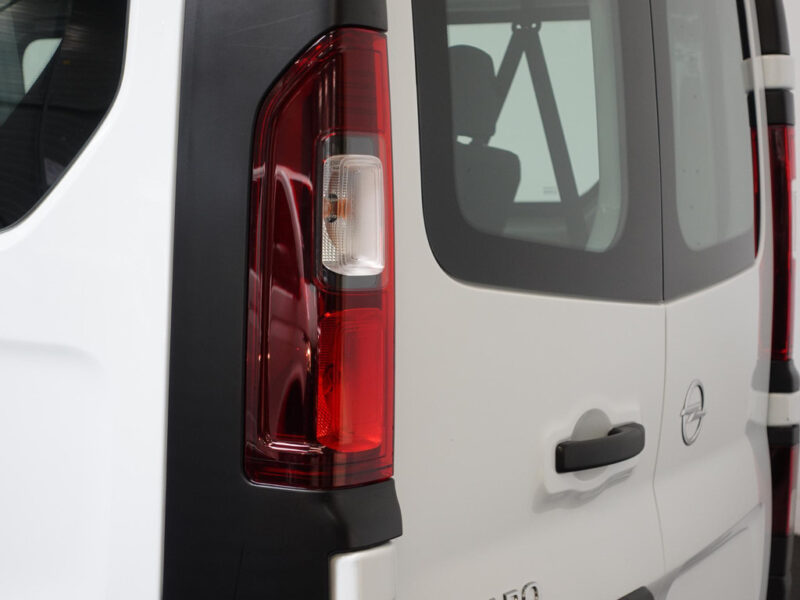 Opel Vivaro Combi