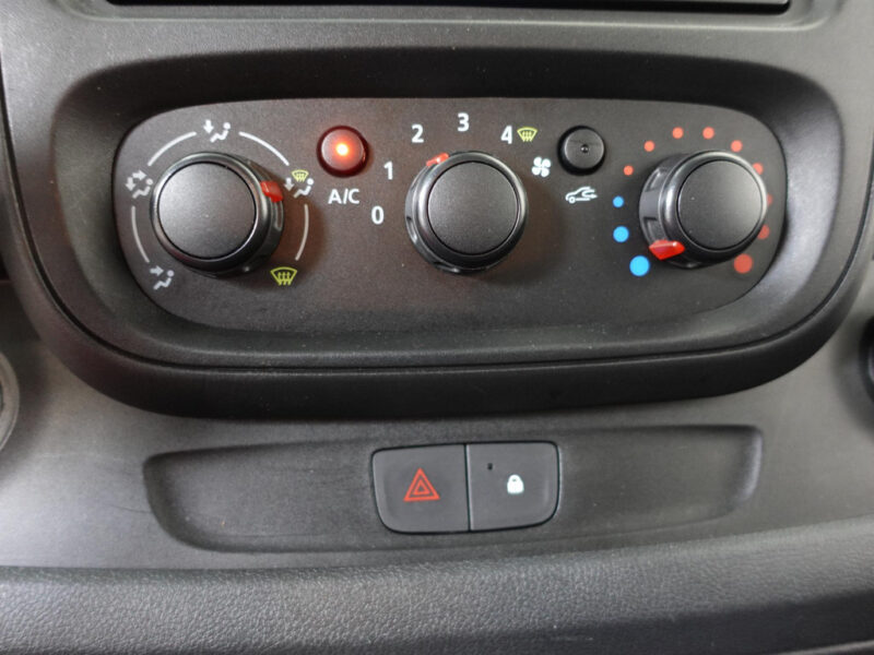 Opel Vivaro Combi