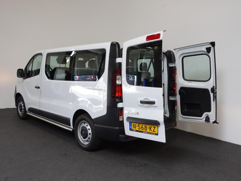 Opel Vivaro Combi