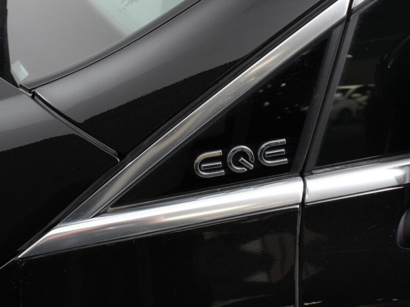 Mercedes-Benz EQE SUV