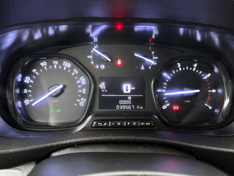 Opel Vivaro Combi