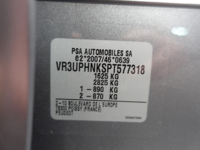 Peugeot 208