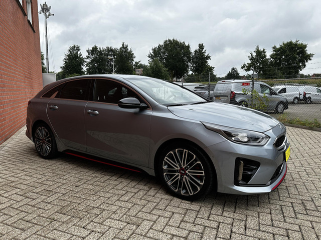Kia ProCeed