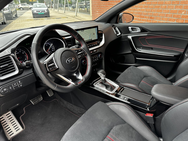 Kia ProCeed
