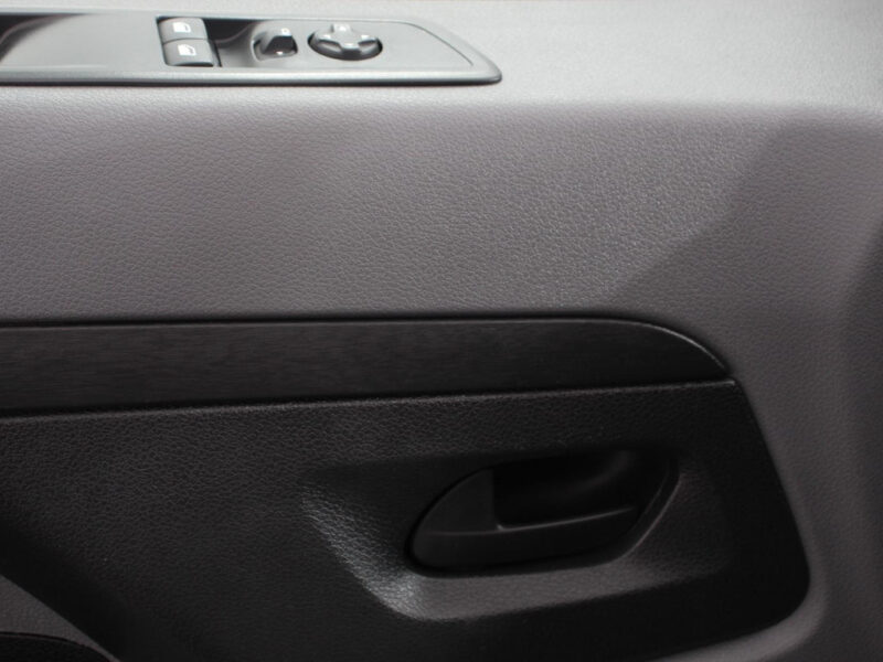 Opel Vivaro Combi