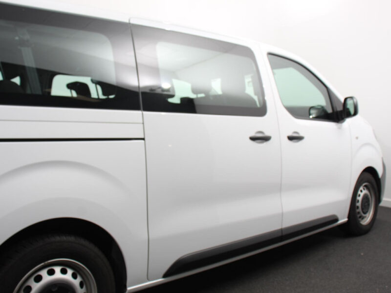 Opel Vivaro Combi