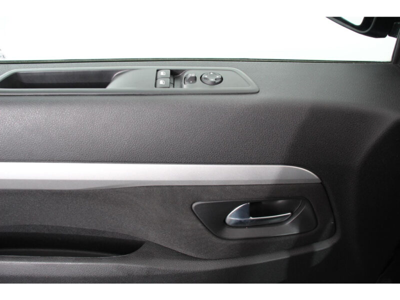 Toyota Proace Shuttle