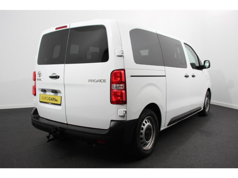 Toyota Proace Shuttle