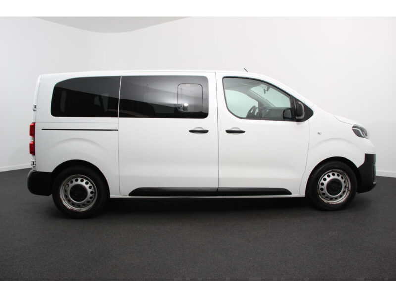 Toyota Proace Shuttle