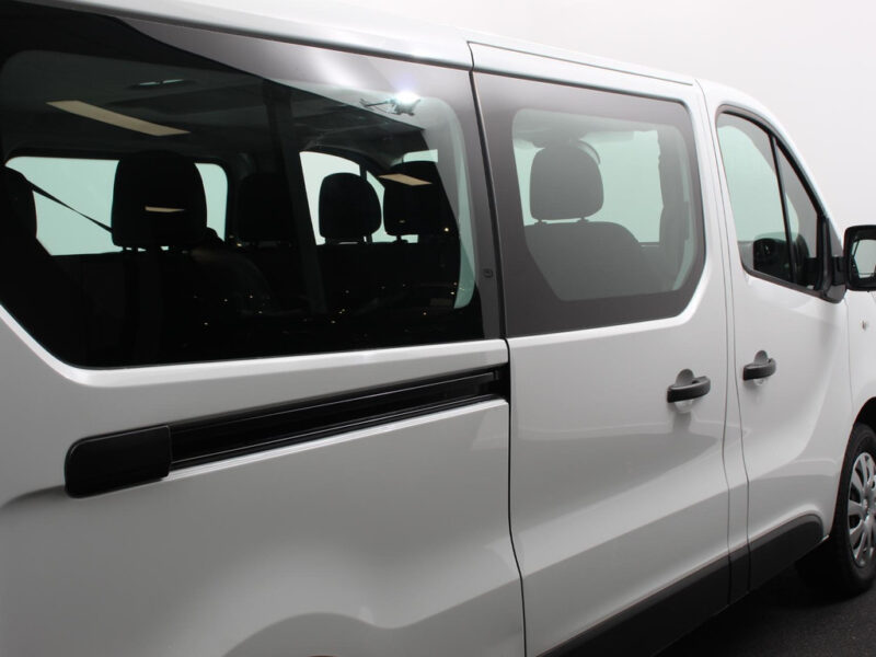 Opel Vivaro Combi
