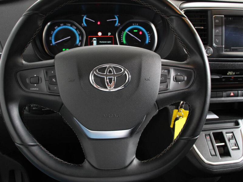 Toyota PROACE Electric Verso